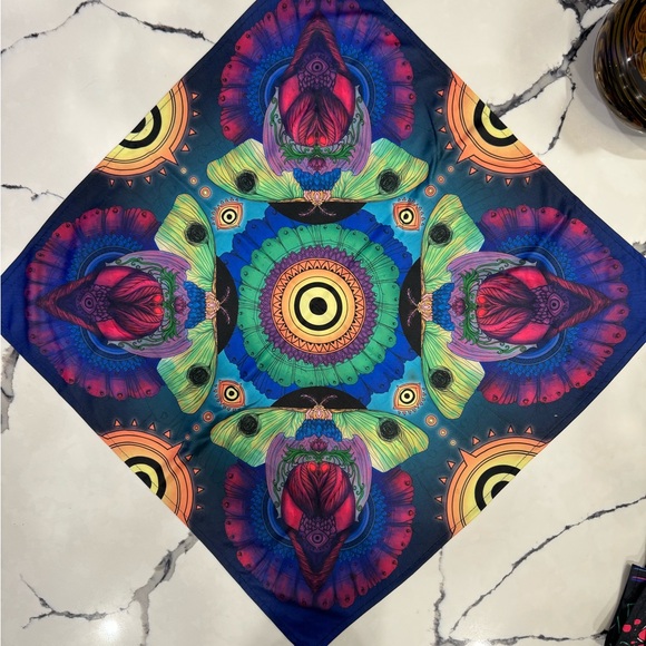 Multicolor Tapestry - Picture 6 of 6